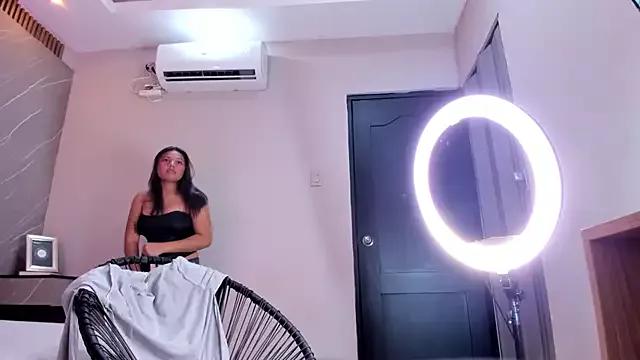 emma__rose1 from StripChat is Freechat