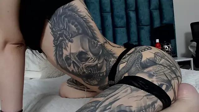 Girls and cam to cam: Watch as these sophisticated entertainers uncover their stunning costumes and curvaceous curves online!