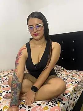 Girls and cam to cam: Watch as these sophisticated entertainers uncover their stunning costumes and curvaceous curves online!