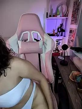 Girls and cam to cam: Watch as these sophisticated entertainers uncover their stunning costumes and curvaceous curves online!