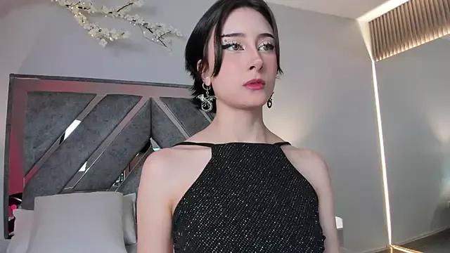 EmmaCollins___ from StripChat is Freechat