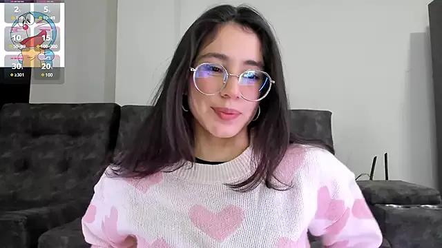 emmadiaz1 from StripChat is Freechat