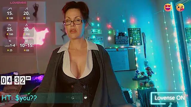 EmmaIsHere from StripChat