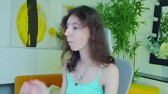 EmmanuellBrown from StripChat is Freechat