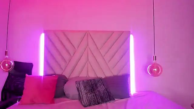Girls and cam to cam: Watch as these sophisticated entertainers uncover their stunning costumes and curvaceous curves online!