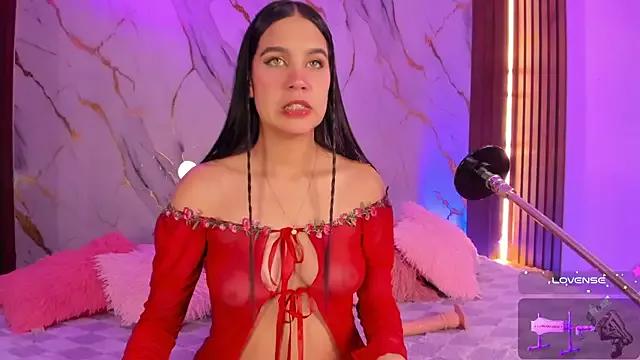 Emmiicute from StripChat is Freechat