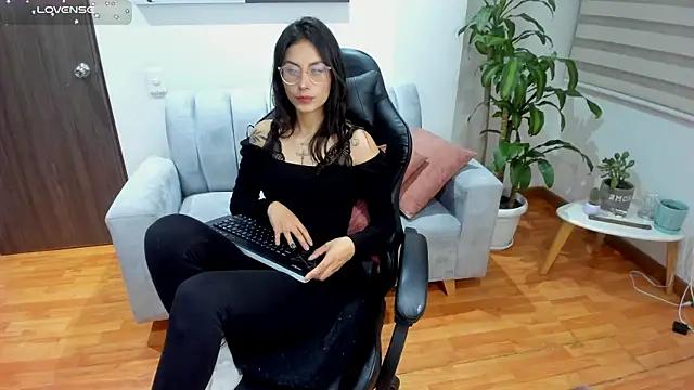 Girls and cam to cam: Watch as these sophisticated entertainers uncover their stunning costumes and curvaceous curves online!