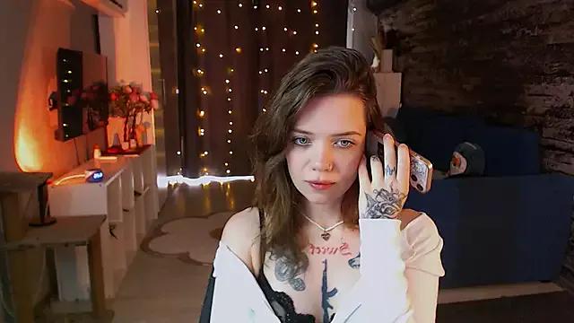 enchanting_chloe from StripChat is Freechat