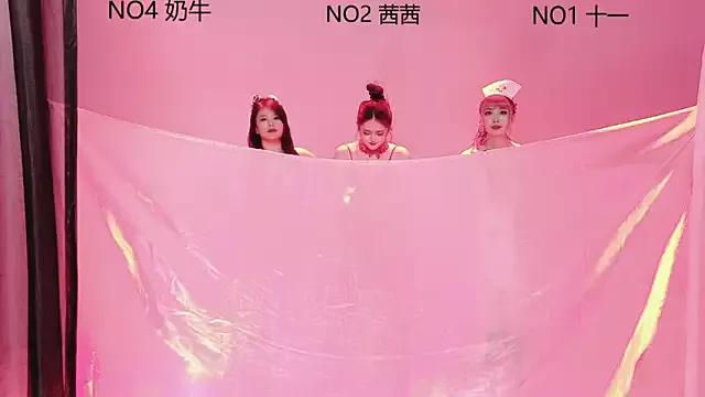Girls and cam to cam: Watch as these sophisticated entertainers uncover their stunning costumes and curvaceous curves online!