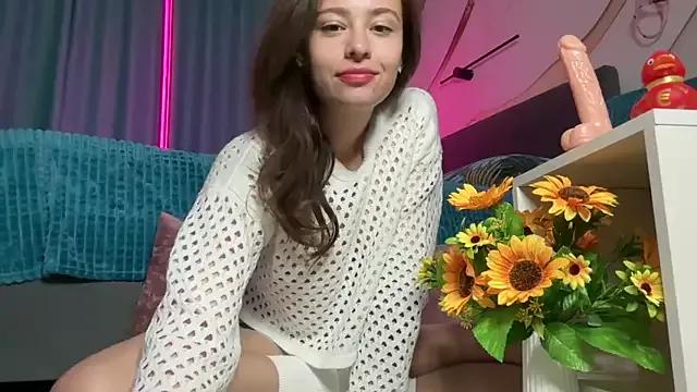 erikaa_miuu from StripChat is Freechat
