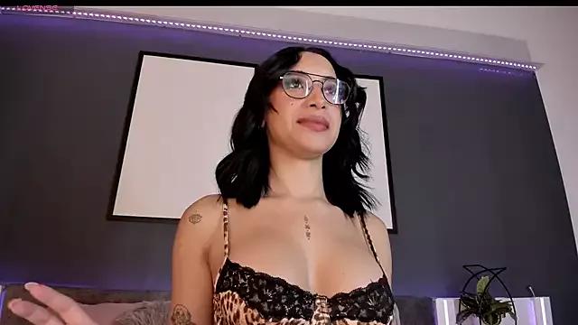 Girls and cam to cam: Watch as these sophisticated entertainers uncover their stunning costumes and curvaceous curves online!