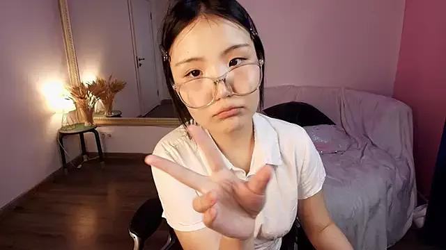 Erikawai webcams show profile image 