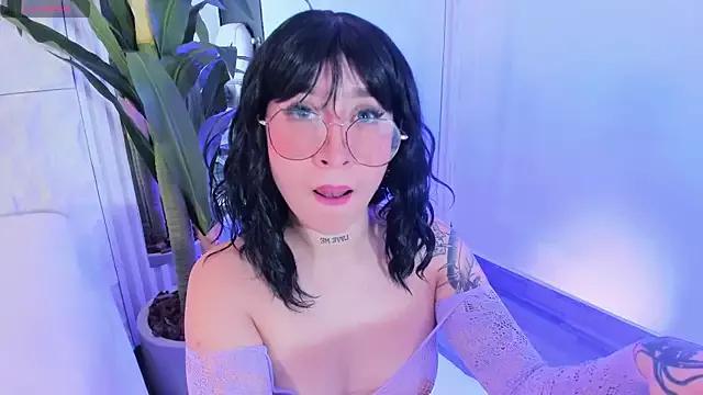 EriKlein from StripChat is Freechat