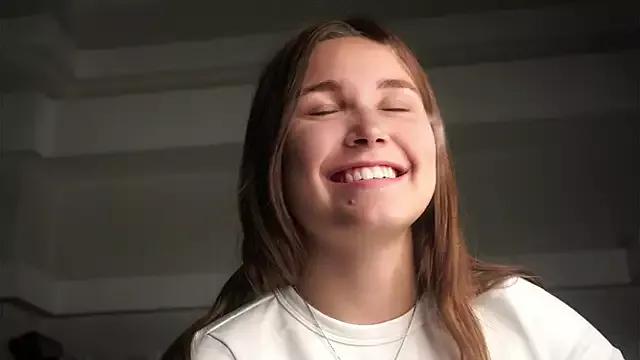 EthalFlowers from StripChat is Freechat