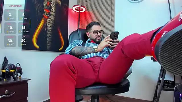 Girls and cam to cam: Watch as these sophisticated entertainers uncover their stunning costumes and curvaceous curves online!