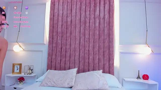 Girls and cam to cam: Watch as these sophisticated entertainers uncover their stunning costumes and curvaceous curves online!
