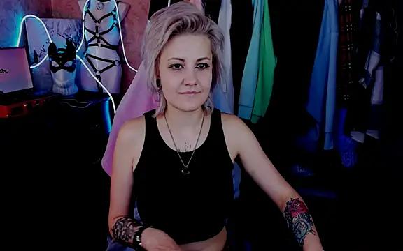 EvaBrownie from StripChat is Freechat