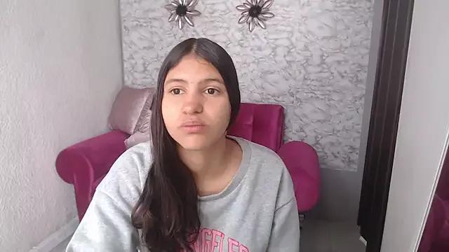 Evagirl69 from StripChat is Freechat