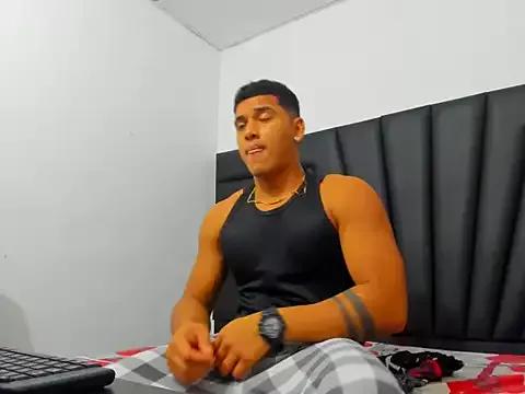 evan_hardy from StripChat is Freechat