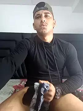 evan_hardy from StripChat is Freechat