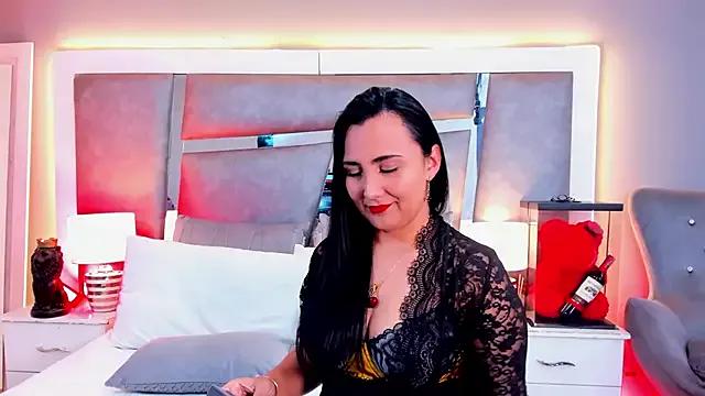 Girls and cam to cam: Watch as these sophisticated entertainers uncover their stunning costumes and curvaceous curves online!