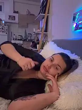 EvaVixen from StripChat is Freechat
