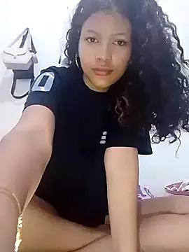 EvelynWinslow from StripChat is Freechat