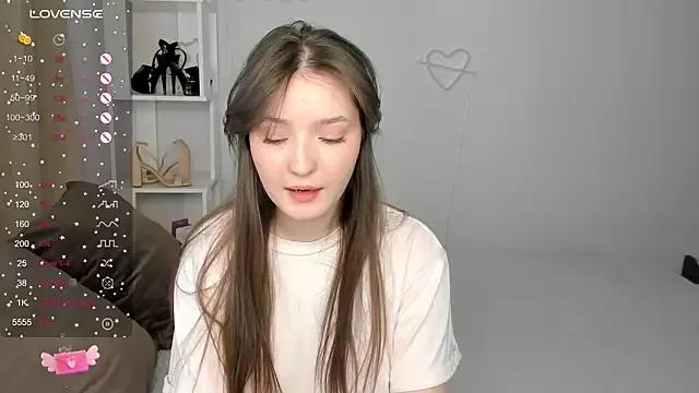 Fairyy_Moon from StripChat is Freechat
