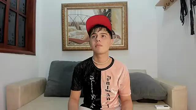 Felipe_Cold from StripChat is Freechat