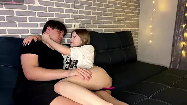 fetchingcouplee from StripChat is Freechat