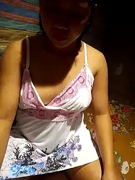 Filipinababe4you from StripChat is Freechat