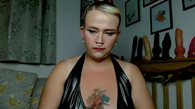FilthyCuteOlivia from StripChat is Freechat