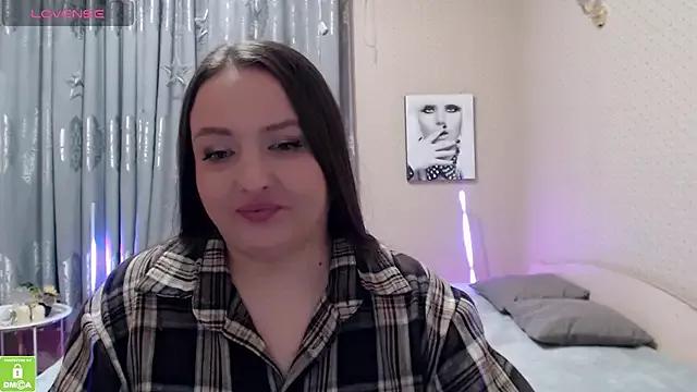 FireSue from StripChat is Freechat