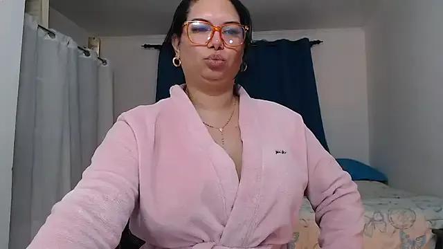 Girls and cam to cam: Watch as these sophisticated entertainers uncover their stunning costumes and curvaceous curves online!