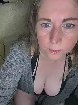 foxy-Chantelle from StripChat is Freechat