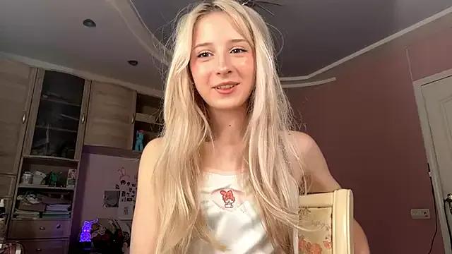 FridaAaberg from StripChat is Freechat