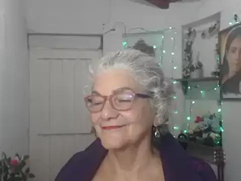 FunnyGrandma from StripChat is Freechat