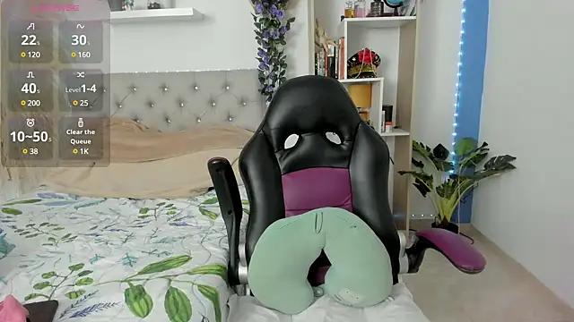 Girls and cam to cam: Watch as these sophisticated entertainers uncover their stunning costumes and curvaceous curves online!