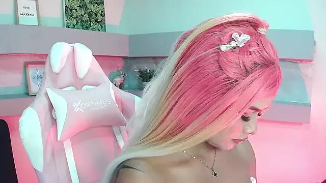 Girls and cam to cam: Watch as these sophisticated entertainers uncover their stunning costumes and curvaceous curves online!