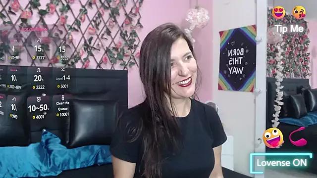 Girls and cam to cam: Watch as these sophisticated entertainers uncover their stunning costumes and curvaceous curves online!