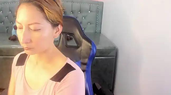 giaddapink_t from StripChat is Freechat