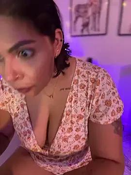 Girls and cam to cam: Watch as these sophisticated entertainers uncover their stunning costumes and curvaceous curves online!