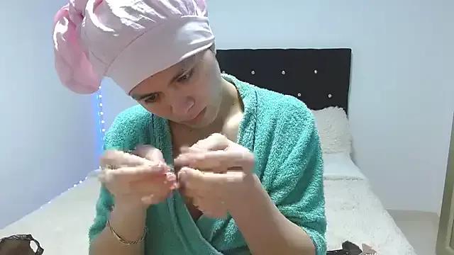 giuliana_andrade from StripChat is Freechat