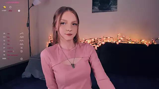Golden_dawn from StripChat is Freechat