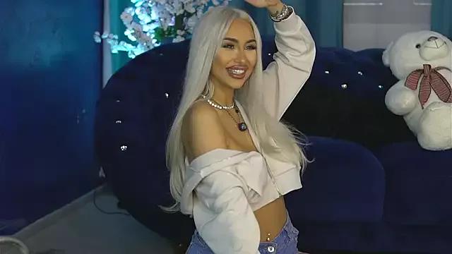 Girls and cam to cam: Watch as these sophisticated entertainers uncover their stunning costumes and curvaceous curves online!