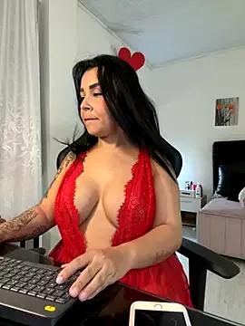 Girls and cam to cam: Watch as these sophisticated entertainers uncover their stunning costumes and curvaceous curves online!