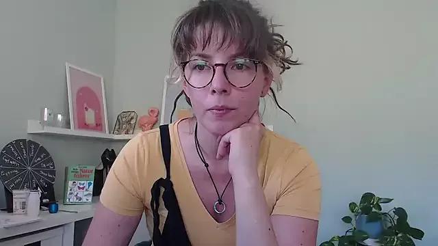 GypsyPage from StripChat is Freechat