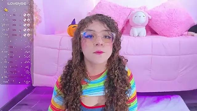 Girls and cam to cam: Watch as these sophisticated entertainers uncover their stunning costumes and curvaceous curves online!