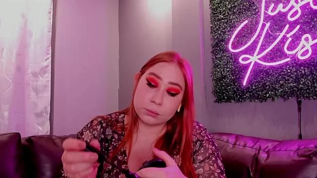 Girls and cam to cam: Watch as these sophisticated entertainers uncover their stunning costumes and curvaceous curves online!