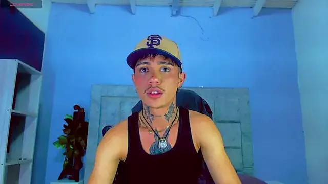 HannibalLester from StripChat is Freechat